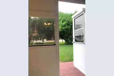81 Kingswood E, West Palm Beach, FL 33417 - Photo 31