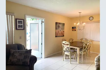 81 Kingswood E, West Palm Beach, FL 33417 - Photo 13