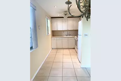 81 Kingswood E, West Palm Beach, FL 33417 - Photo 9