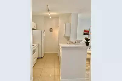 720 S Sapodilla Avenue #312, West Palm Beach, FL 33401 - Photo 3