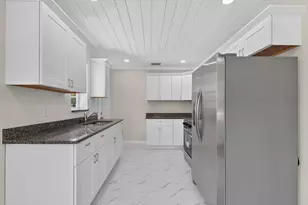 426 N 19th St, Fort Pierce, FL 34950 - Photo 11