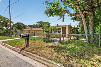 426 N 19th Street, Fort Pierce, FL 34950 - Photo 3