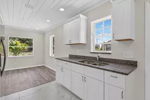 426 N 19th St, Fort Pierce, FL 34950 - Photo 15