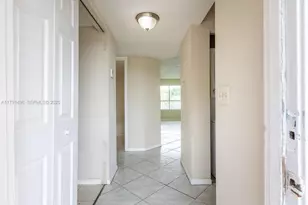 10106 Twin Lakes Dr, Coral Springs, FL 33071 - Photo 13