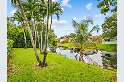 10497 NW 4th Street, Fort Lauderdale, FL 33071 - Photo 3