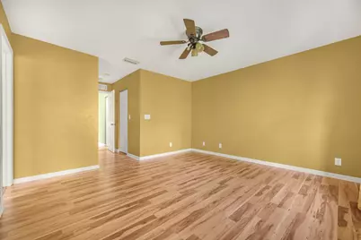 929 Imperial Lake Road, West Palm Beach, FL 33413 - Photo 13