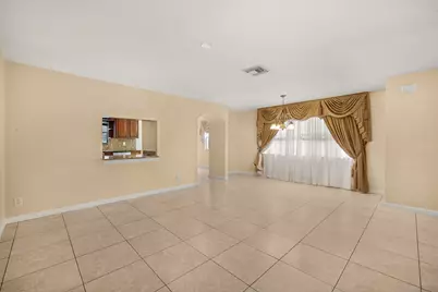 929 Imperial Lake Road, West Palm Beach, FL 33413 - Photo 3