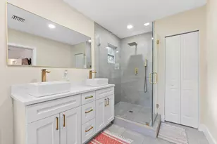 636 NE 16th Ct, Fort Lauderdale, FL 33305 - Photo 15