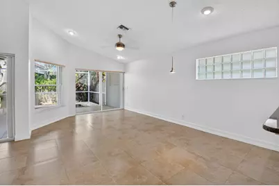 9914 Harbour Lake Circle, Boynton Beach, FL 33437 - Photo 7