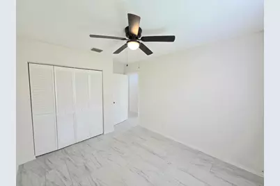 569 E Ridge Circle N, Boynton Beach, FL 33435 - Photo 11