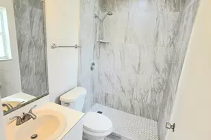 569 E Ridge Cir N, Boynton Beach, FL 33435 - Photo 7
