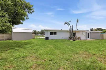 225 SE Airoso Boulevard, Port Saint Lucie, FL 34983 - Photo 19