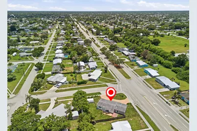 225 SE Airoso Boulevard, Port Saint Lucie, FL 34983 - Photo 27