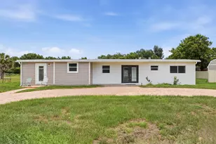 225 SE Airoso Blvd, Port Saint Lucie, FL 34983 - Photo 1