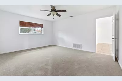 701 SW 27th Place, Boynton Beach, FL 33435 - Photo 11