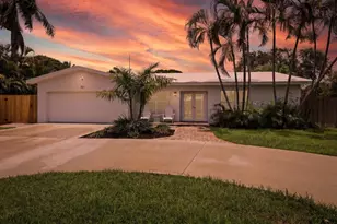 701 SW 27th Pl, Boynton Beach, FL 33435 - Photo 1