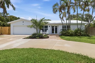 701 SW 27th Place, Boynton Beach, FL 33435 - Photo 3