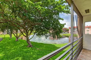 9141 Sunrise Lakes Blvd, Sunrise, FL 33322 - Photo 15