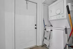2427 Harding St, Hollywood, FL 33020 - Photo 23