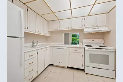500 Executive Center Drive #2m, West Palm Beach, FL 33401 - Photo 7