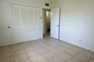 72 Norwich C, West Palm Beach, FL 33417 - Photo 11