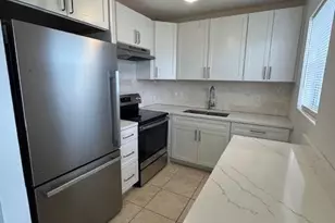 72 Norwich C, West Palm Beach, FL 33417 - Photo 1