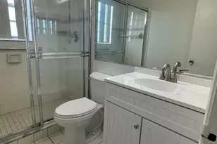 72 Norwich C, West Palm Beach, FL 33417 - Photo 9