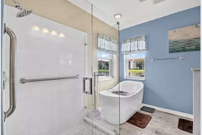 8021 Via Hacienda, Riviera Beach, FL 33418 - Photo 27