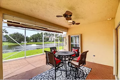 8021 Via Hacienda, Riviera Beach, FL 33418 - Photo 37
