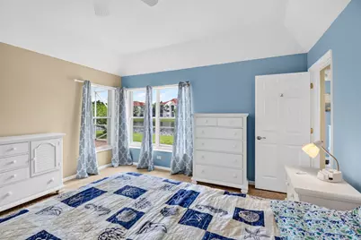 8021 Via Hacienda, Riviera Beach, FL 33418 - Photo 23