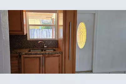 112 Newton Road, West Park, FL 33023 - Photo 7