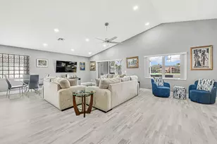 8075 Duomo Cir, Boynton Beach, FL 33472 - Photo 5