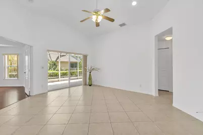 8046 Florenza Drive, Boynton Beach, FL 33472 - Photo 5