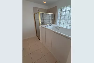 8046 Florenza Drive, Boynton Beach, FL 33472 - Photo 13