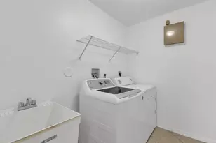 8046 Florenza Dr, Boynton Beach, FL 33472 - Photo 23