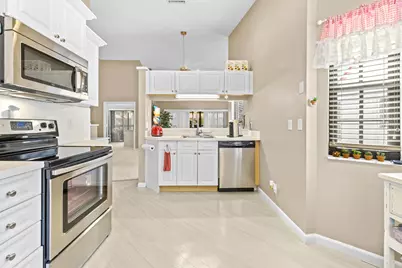 7681 Lexington Club Boulevard #D, Delray Beach, FL 33446 - Photo 9