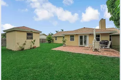 427 Las Palmas Street, Royal Palm Beach, FL 33411 - Photo 3