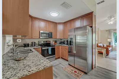 427 Las Palmas Street, Royal Palm Beach, FL 33411 - Photo 9