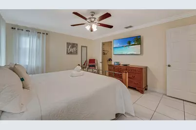 427 Las Palmas Street, Royal Palm Beach, FL 33411 - Photo 21