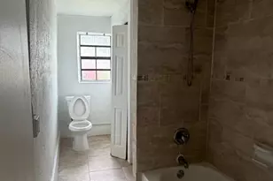 422 NW 7th Terrace, Fort Lauderdale, FL 33311 - Photo 5