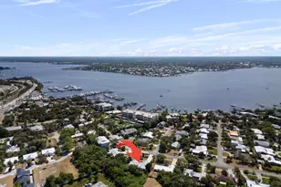 700 NW North River Dr, Stuart, FL 34994 - Photo 3