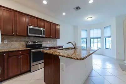 10283 Wellington Parc Drive, Wellington, FL 33449 - Photo 11