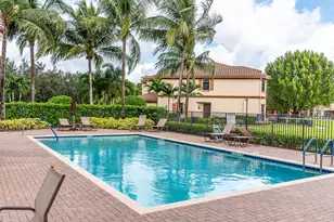 10283 Wellington Parc Dr, Wellington, FL 33449 - Photo 3