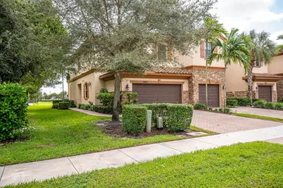 10283 Wellington Parc Drive, Wellington, FL 33449 - Photo 5
