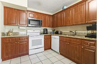 16211 Saddle Club Rd, Weston, FL 33326 - Photo 11