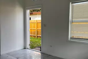 1212 NW 13th Ct, Fort Lauderdale, FL 33311 - Photo 5