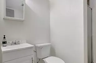 2400 NE 33rd Ave, Fort Lauderdale, FL 33305 - Photo 21