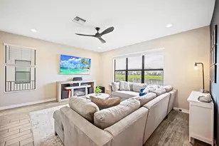 8697 Corvus, Lake Worth, FL 33467 - Photo 9