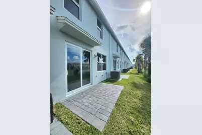 629 Salisbury Circle, Fort Pierce, FL 34982 - Photo 11