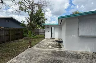 9308 N Military Trl, West Palm Beach, FL 33410 - Photo 21